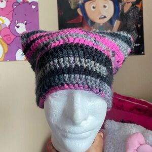 crochet cat ear beanie 🖤